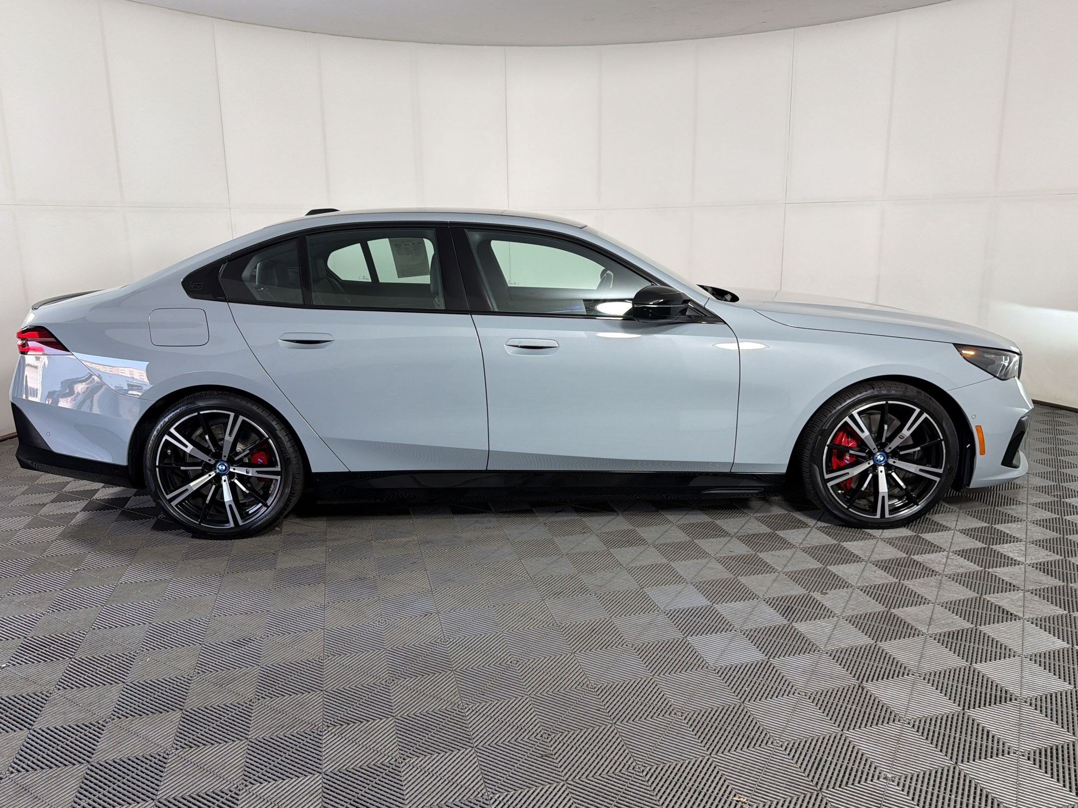 I5 Sedan