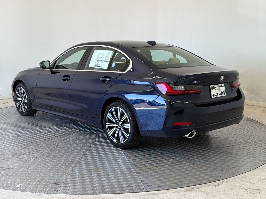 New 2026 BMW 330i xDrive Sedan