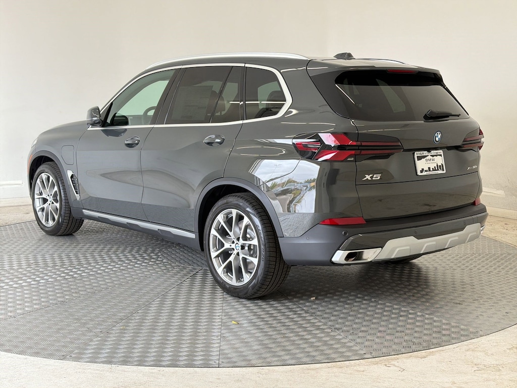 New 2026 BMW X5 PHEV xDrive50e SUV