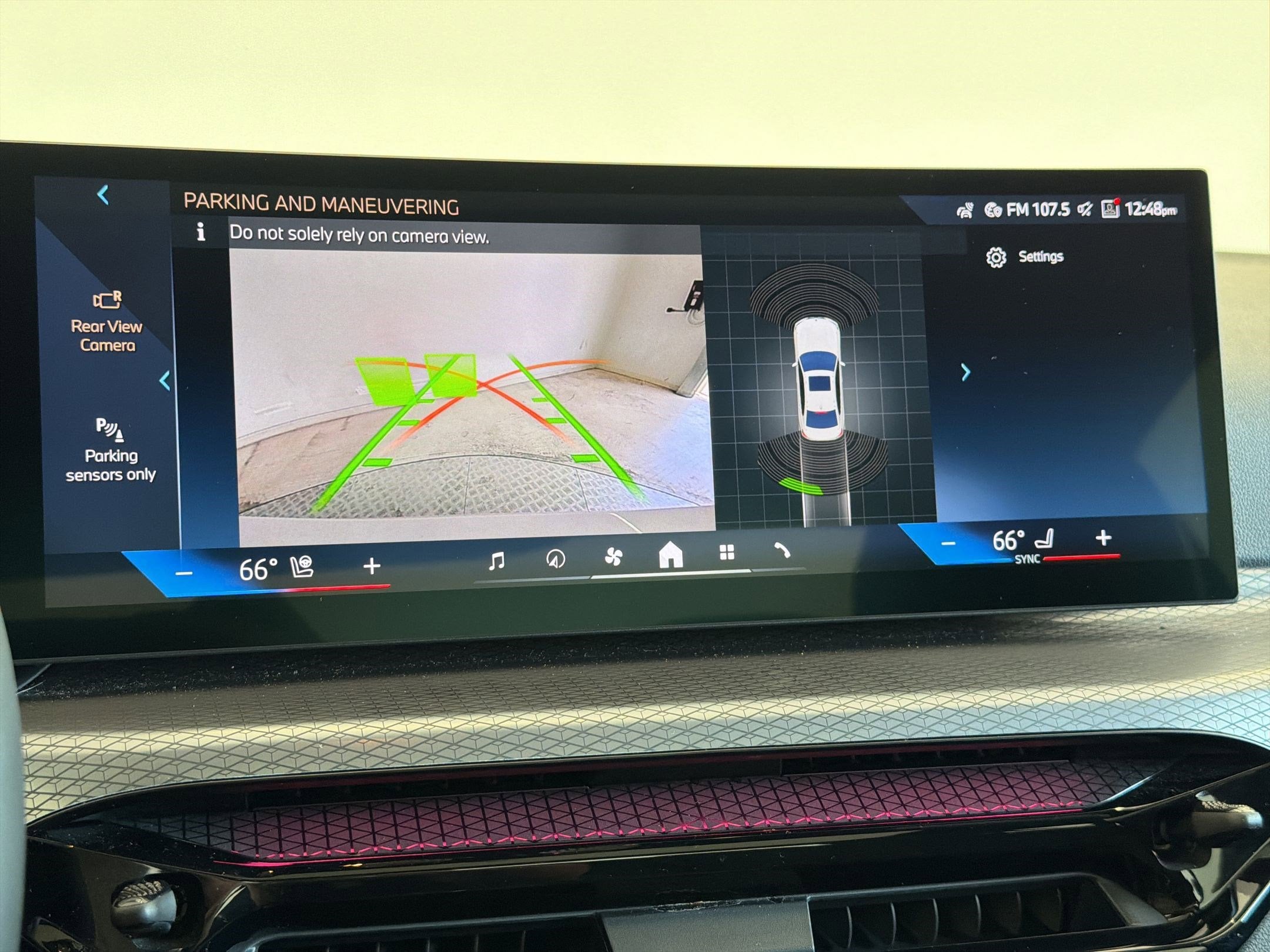 2025 BMW 3 Series 330i - Photo 26