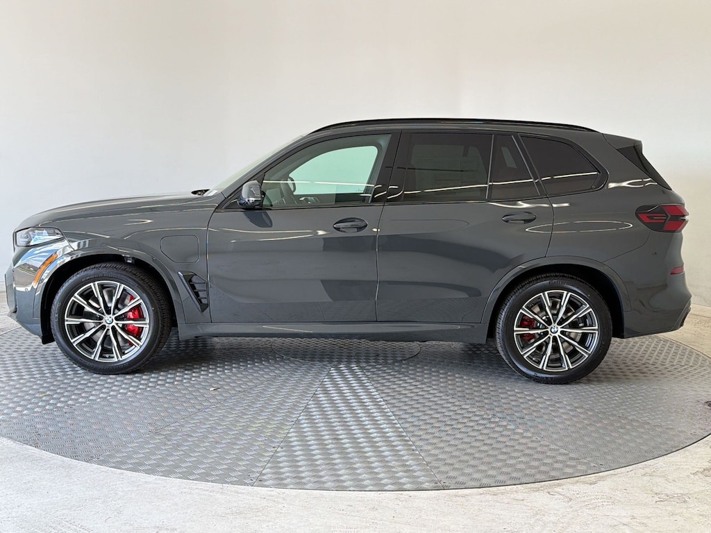 New 2026 BMW X5 PHEV xDrive50e SUV