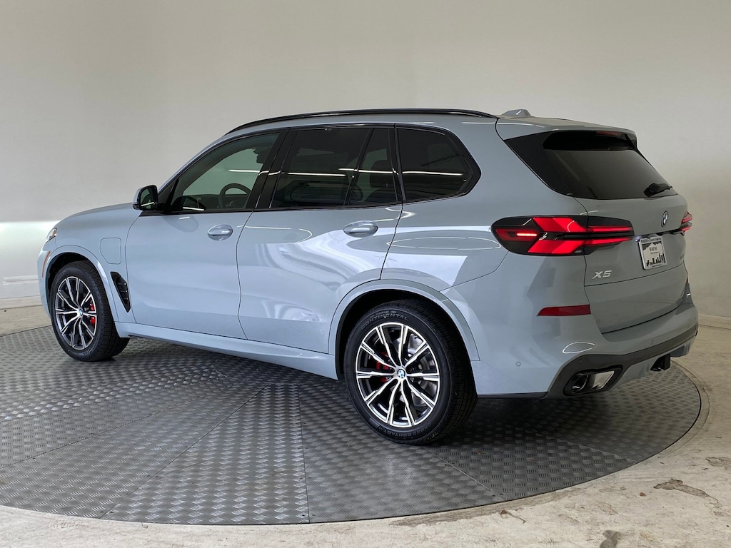 New 2026 BMW X5 PHEV xDrive50e SUV
