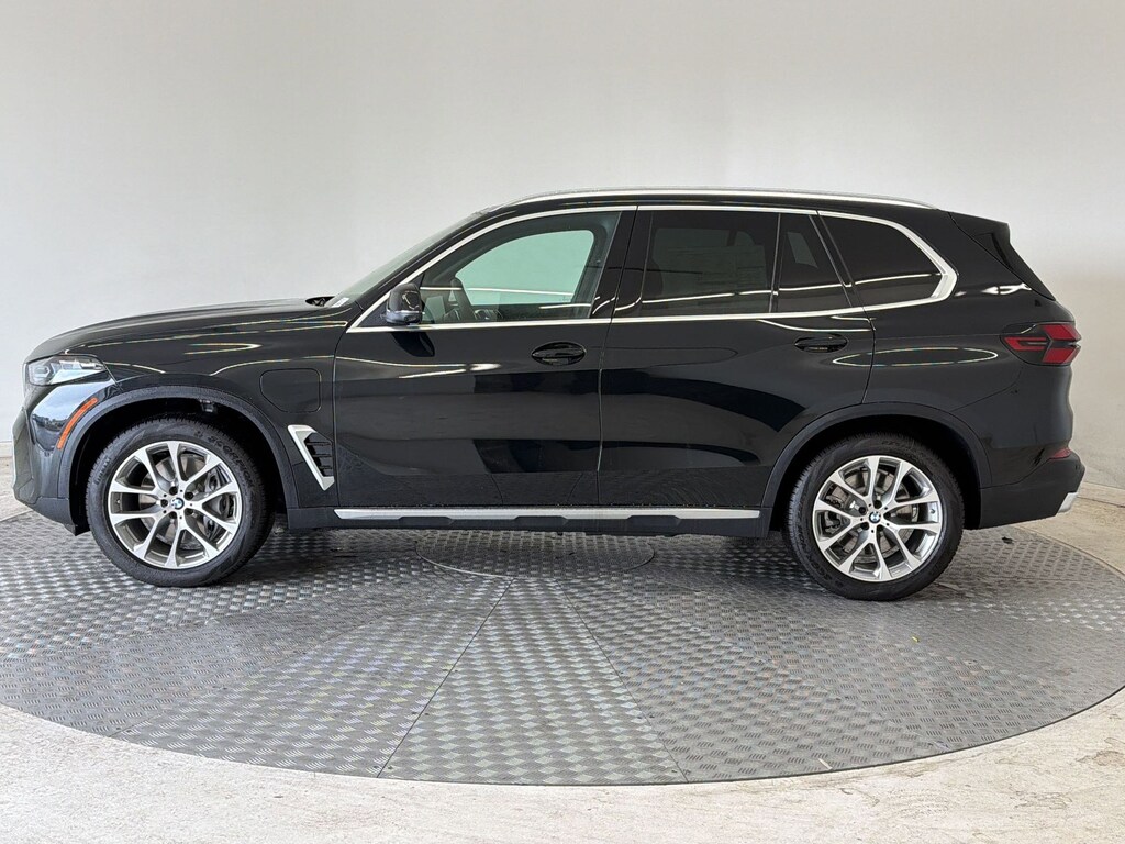 New 2026 BMW X5 PHEV xDrive50e SUV
