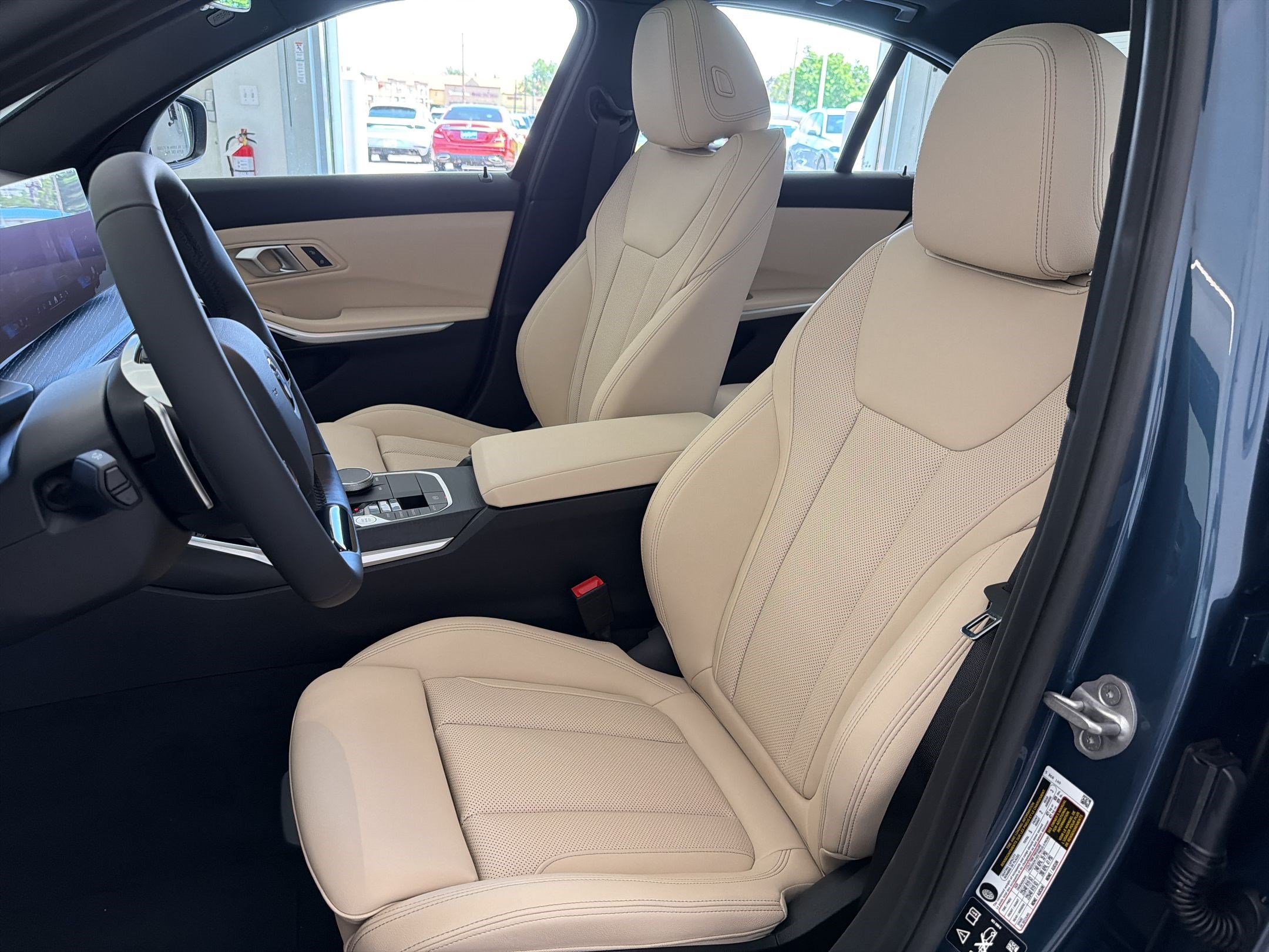 330i XDrive Sedan