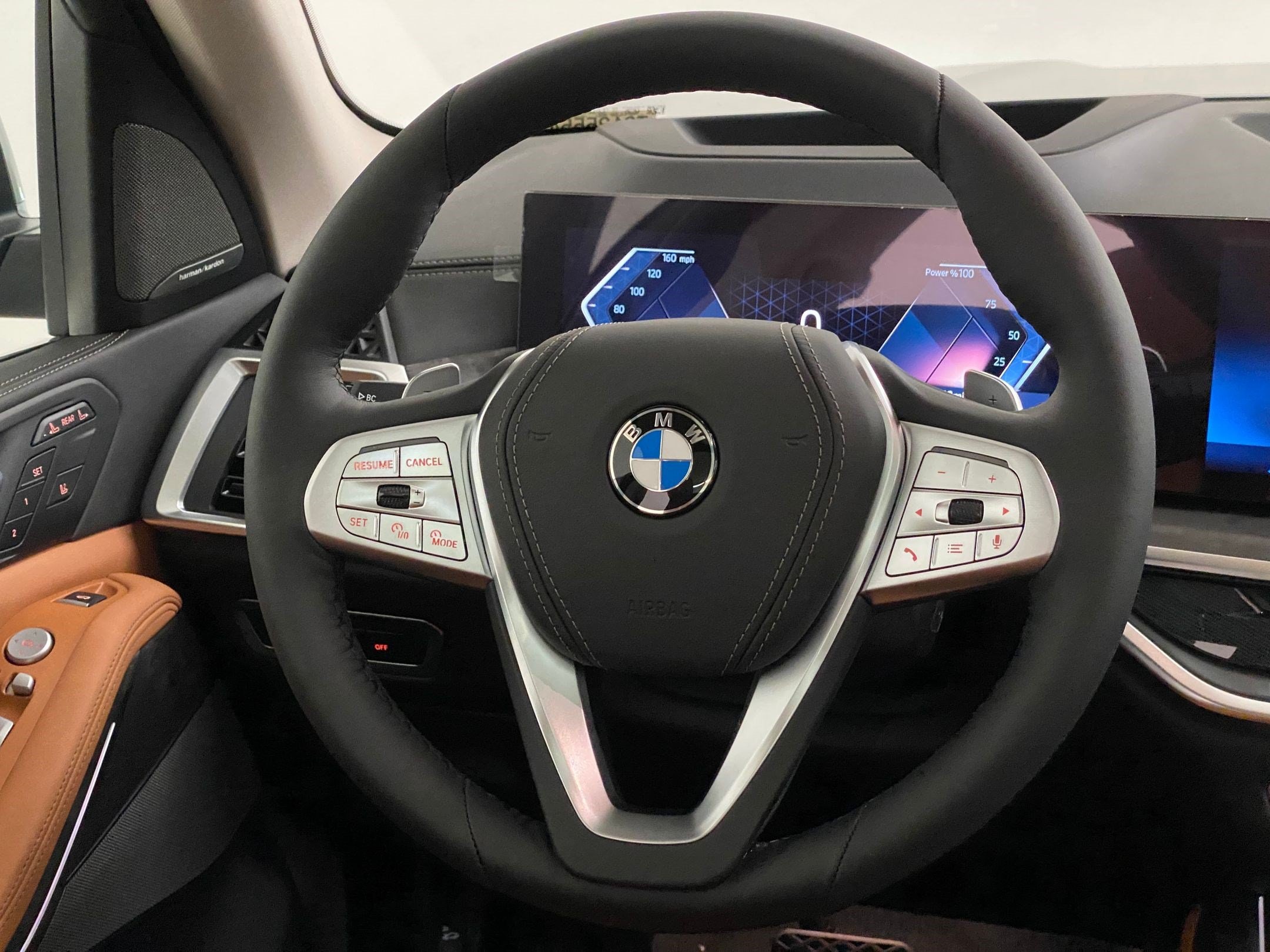 2026 BMW X7 40i - Photo 16