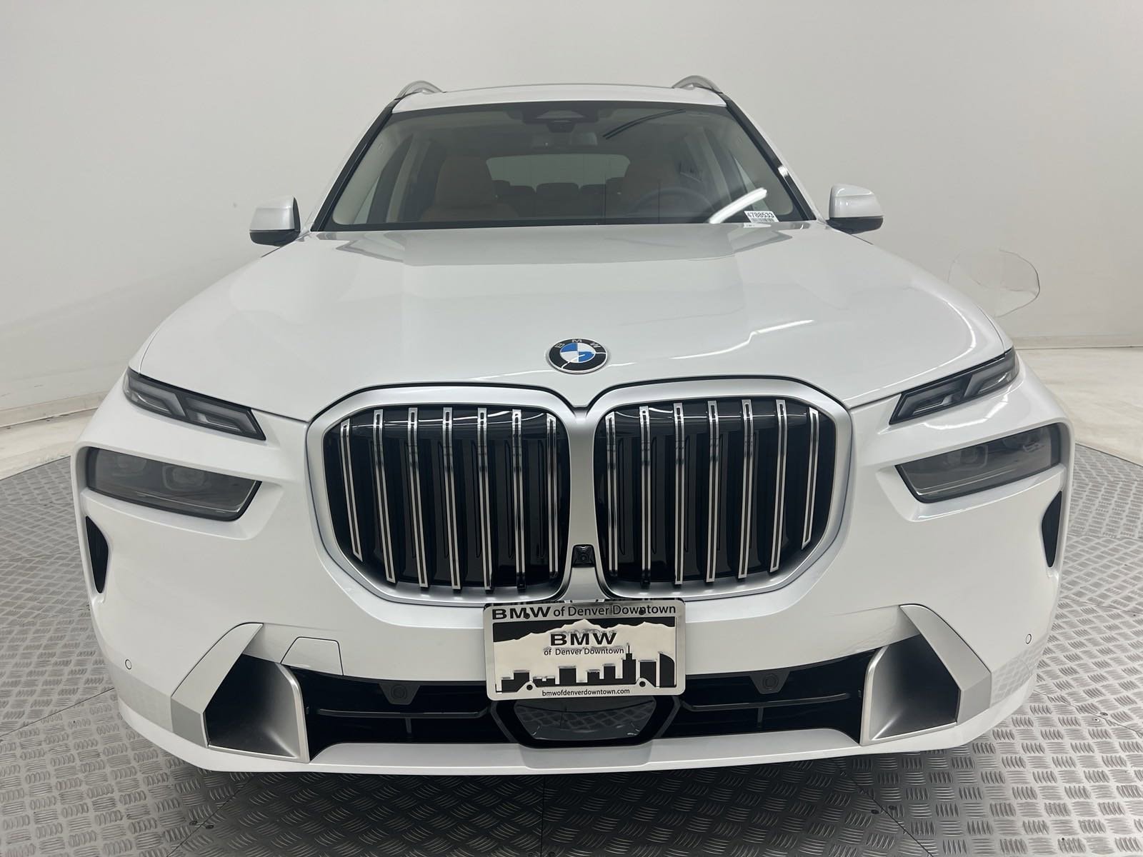 Used 2024 BMW X7 40i with VIN 5UX23EM09R9U05885 for sale in Denver, CO