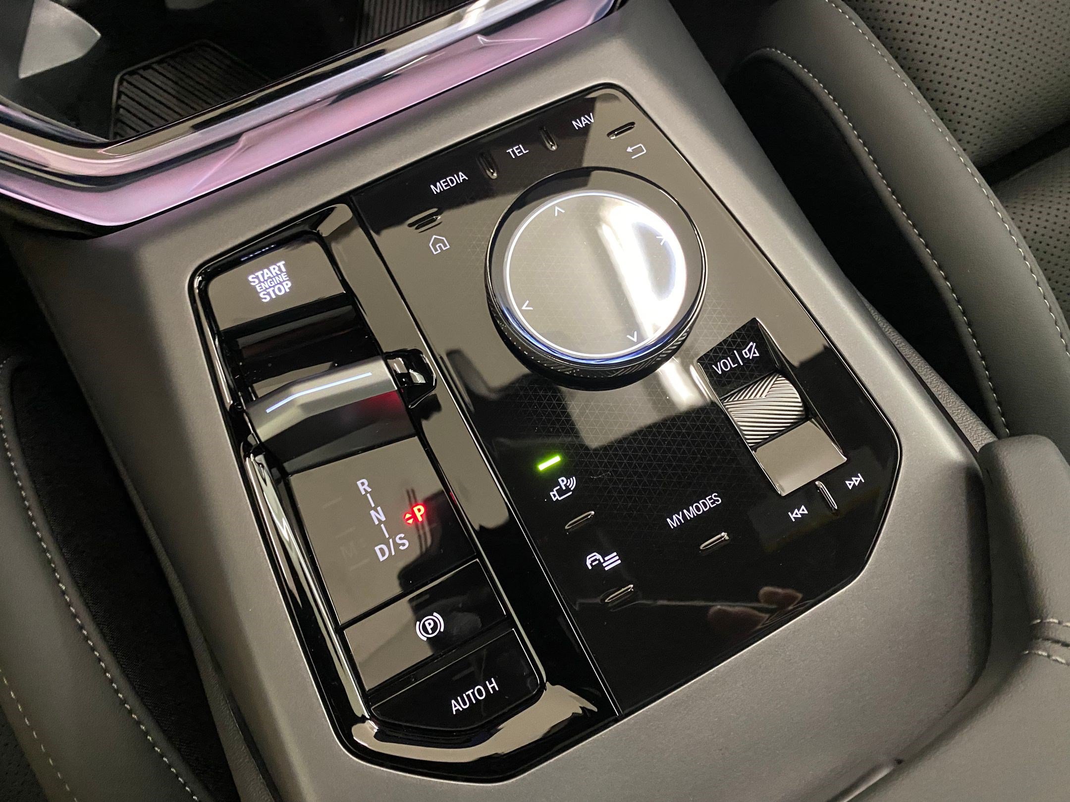 2026 BMW X3 30 - Photo 18