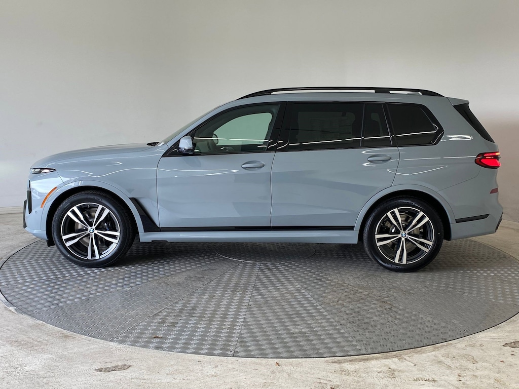 New 2026 BMW X7 xDrive40i SUV