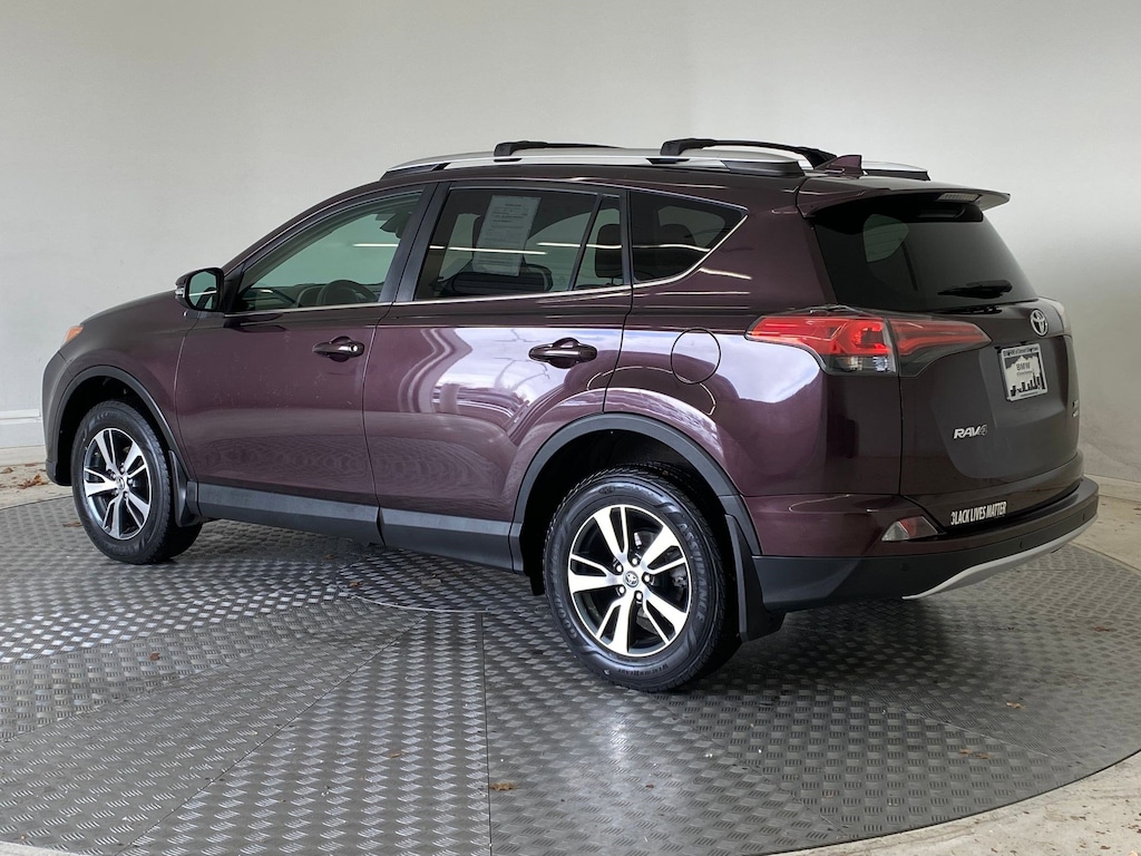 Used 2016 Toyota RAV4 XLE SUV