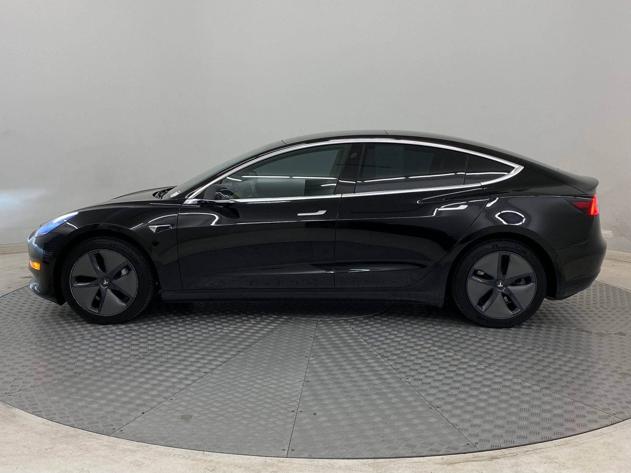 Used 2019 Tesla Model 3 Long Range with VIN 5YJ3E1EB1KF414746 for sale in Denver, CO