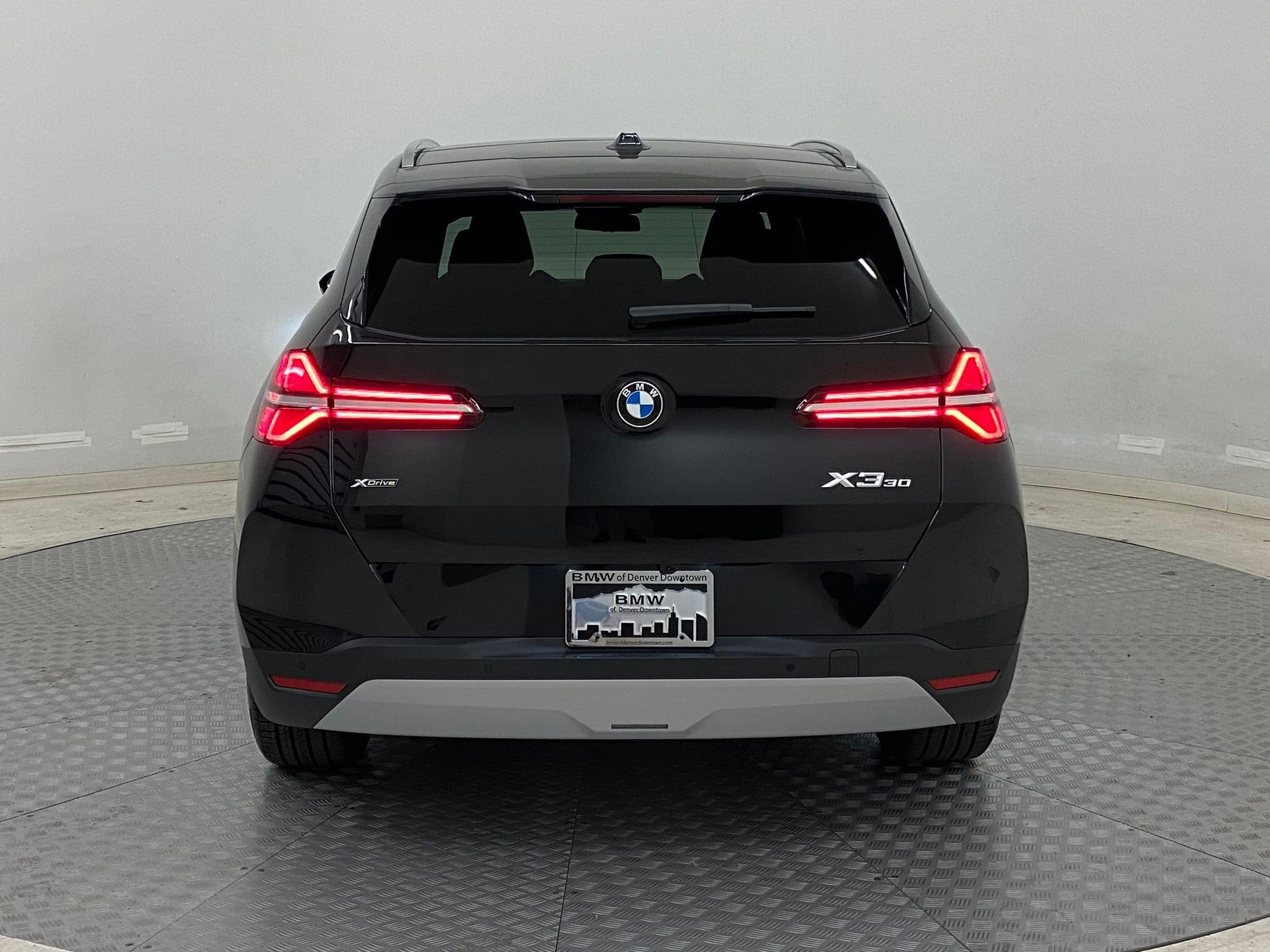 2026 BMW X3 30 - Photo 9