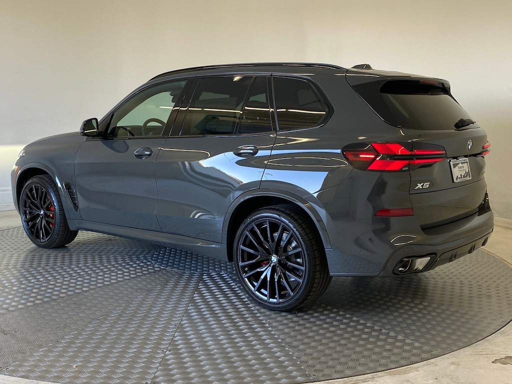New 2026 BMW X5 xDrive40i SUV