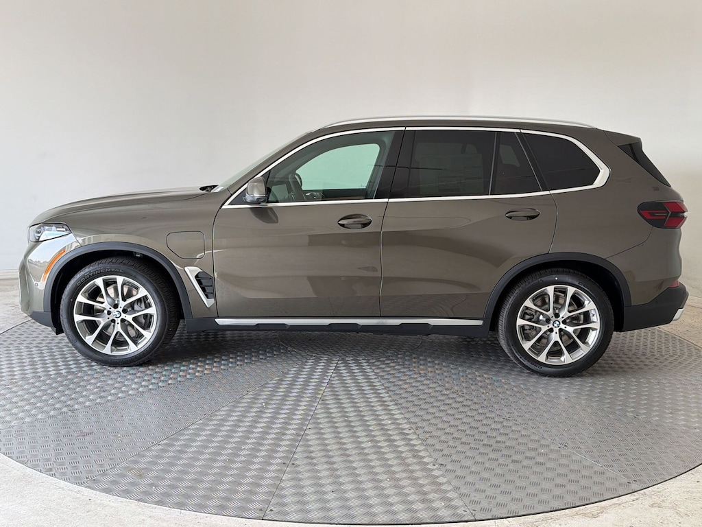 New 2026 BMW X5 PHEV xDrive50e SUV