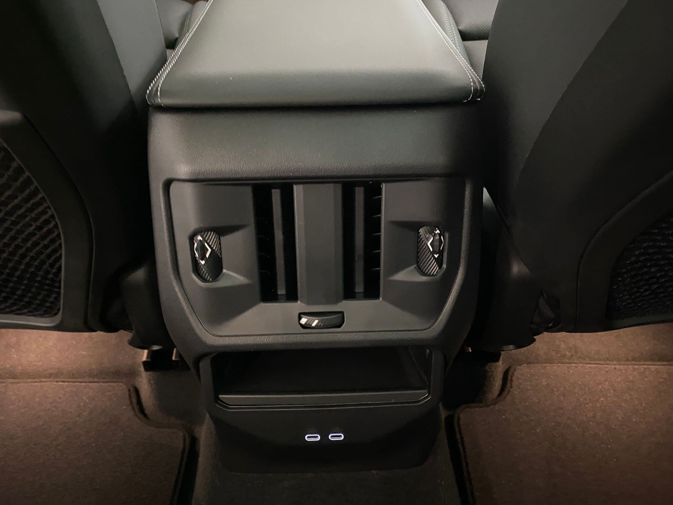 2026 BMW X3 30 - Photo 28