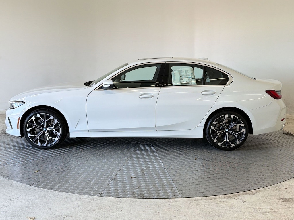 New 2026 BMW 330i xDrive Sedan