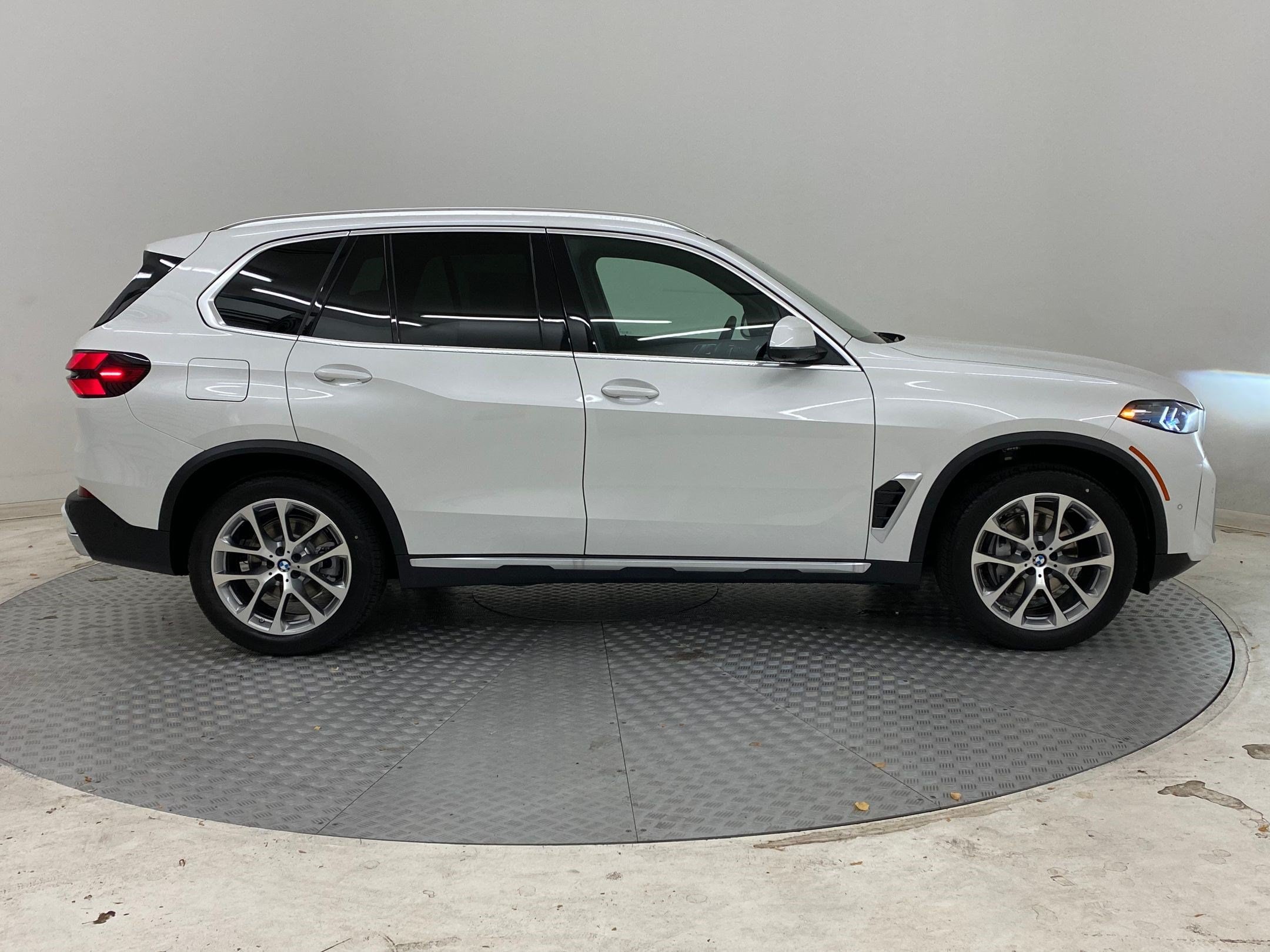 2026 BMW X5 40i - Photo 7