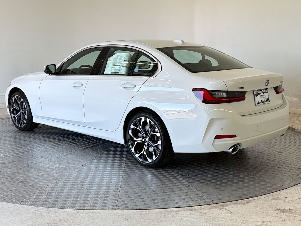 New 2026 BMW 330i xDrive Sedan