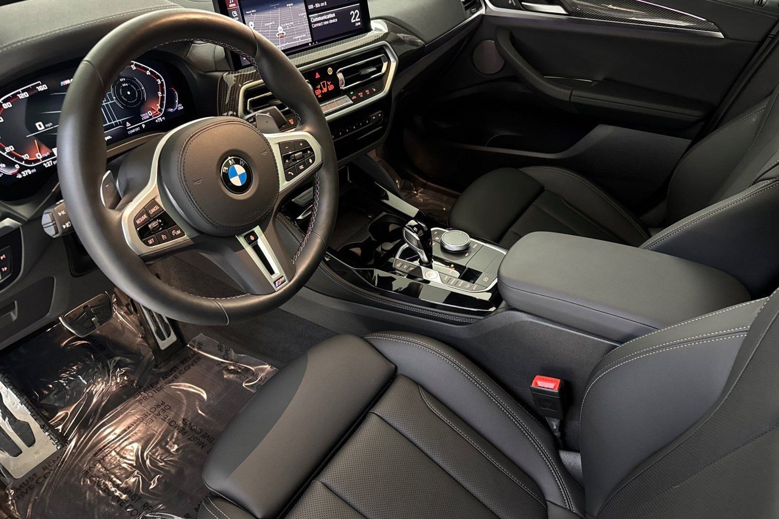 X4 SUV