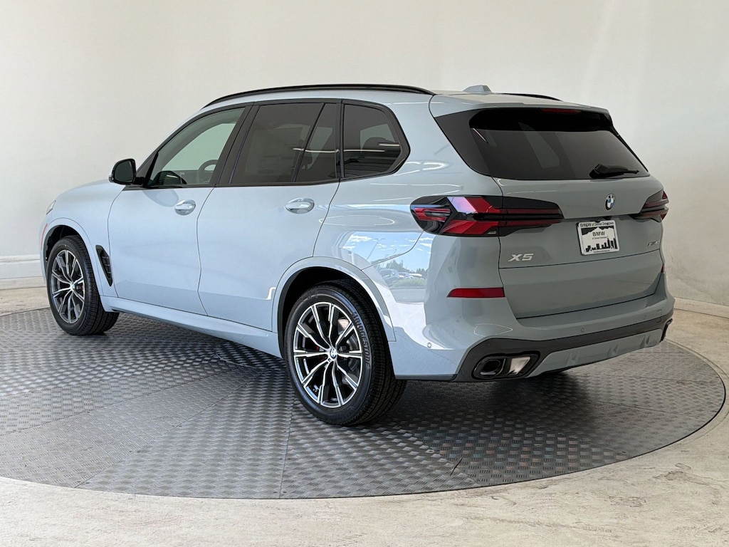 New 2026 BMW X5 xDrive40i SUV