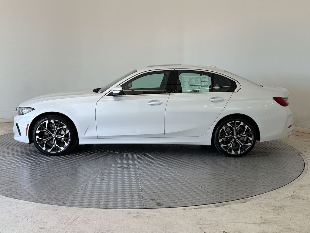 New 2026 BMW 330i xDrive Sedan