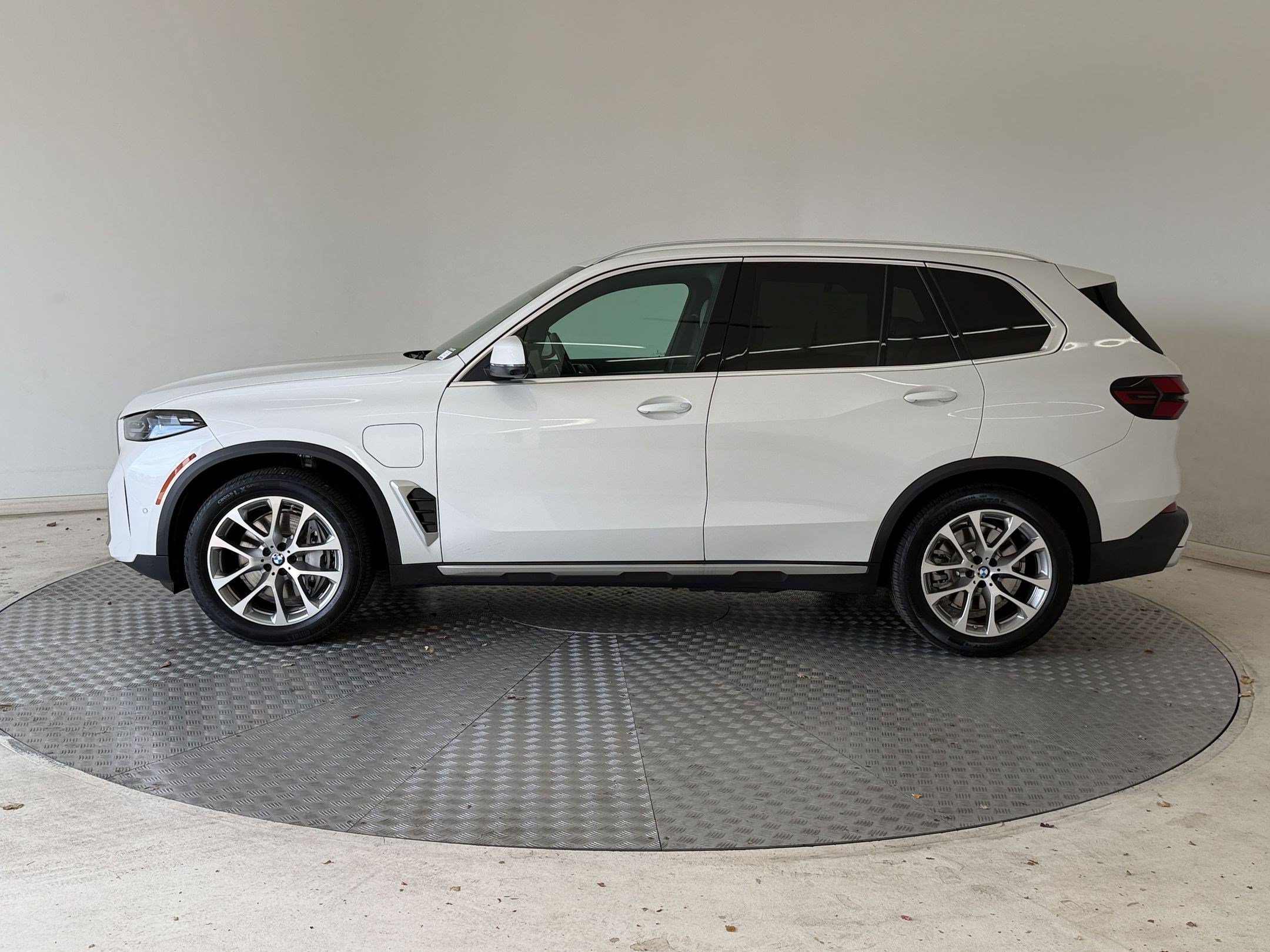 Used 2026 BMW X5 PHEV xDrive50e SUV