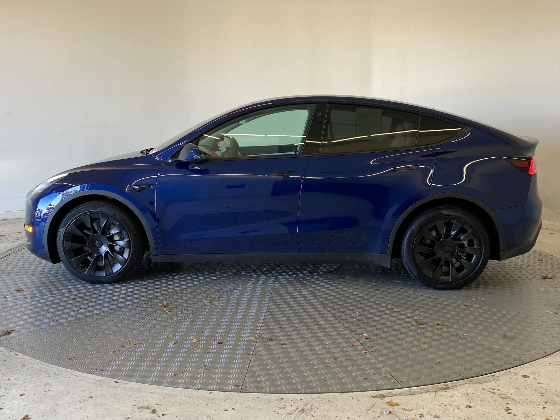 Used 2021 Tesla Model Y Long Range with VIN 5YJYGDEE1MF269111 for sale in Charlotte, NC