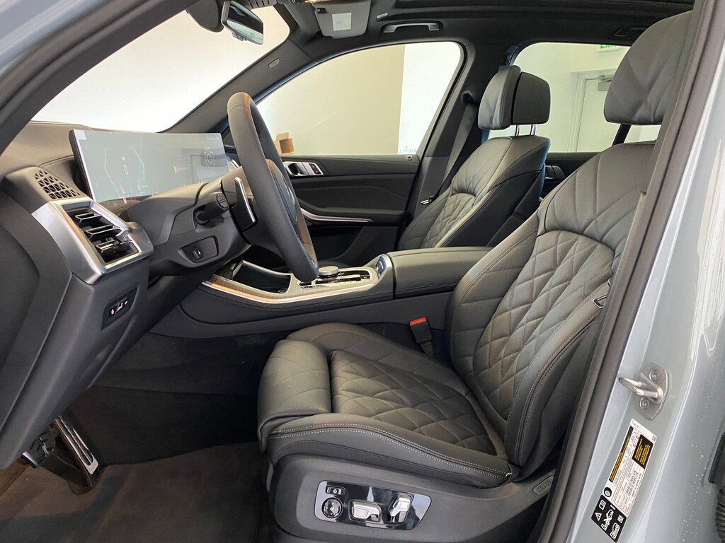 New 2026 BMW X5 xDrive40i SUV