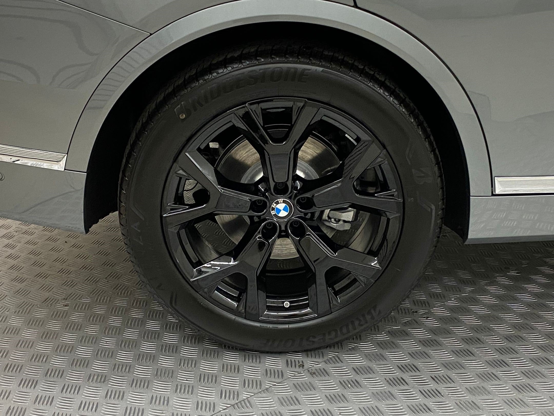 2026 BMW X7 40i - Photo 10