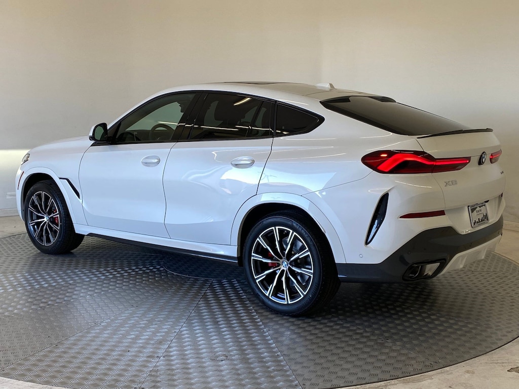 New 2026 BMW X6 xDrive40i SUV