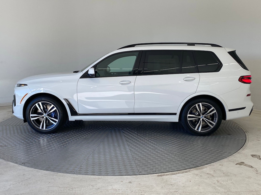 New 2026 BMW X7 xDrive40i SUV