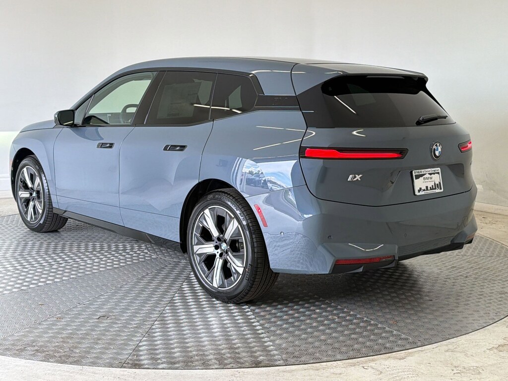 New 2026 BMW iX xDrive60 SUV