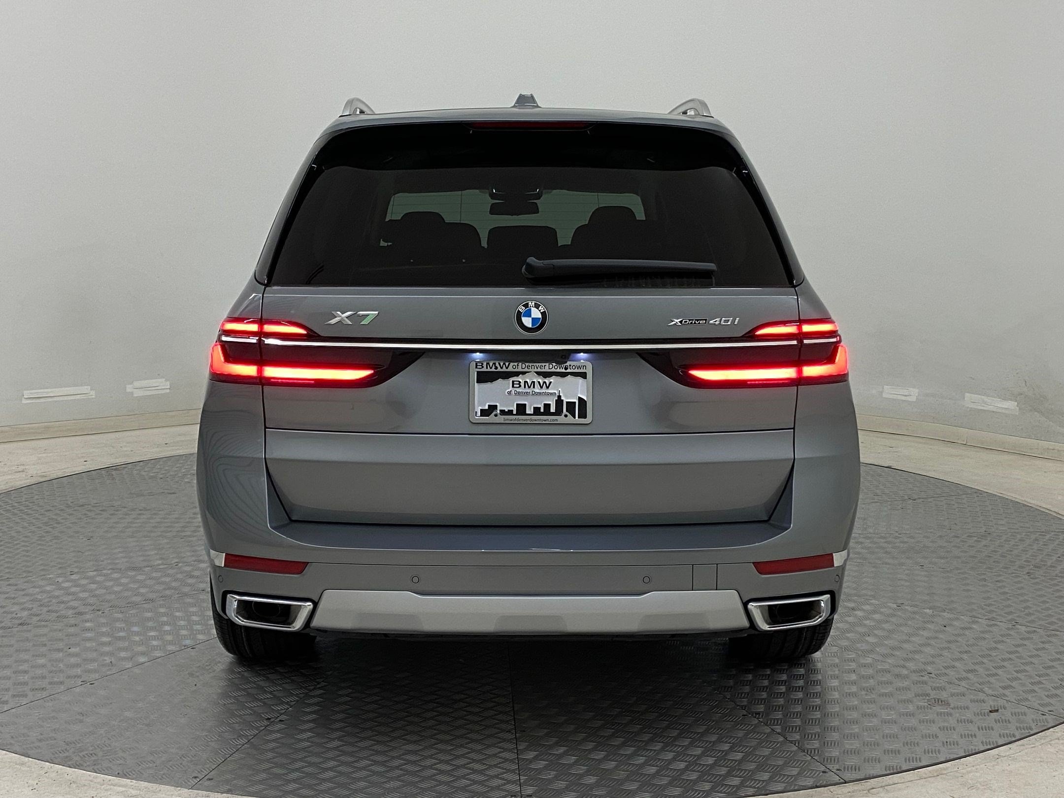 2026 BMW X7 40i - Photo 9