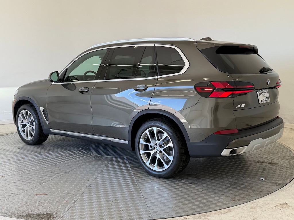 New 2026 BMW X5 xDrive40i SUV