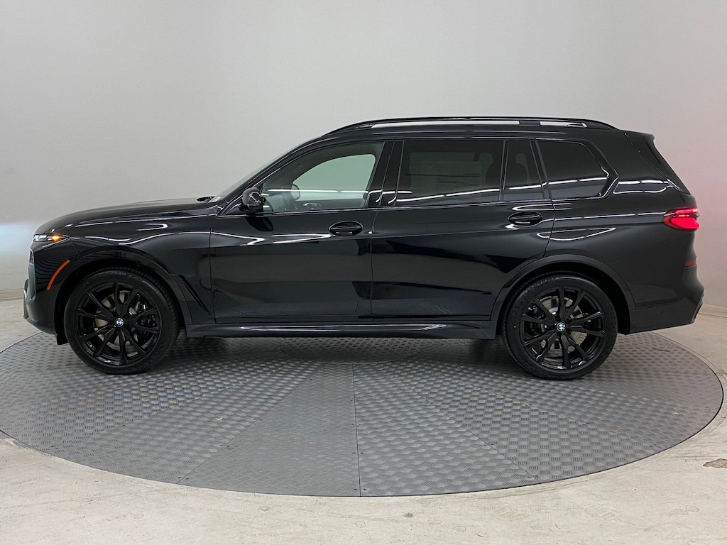 New 2026 BMW X7 xDrive40i SUV