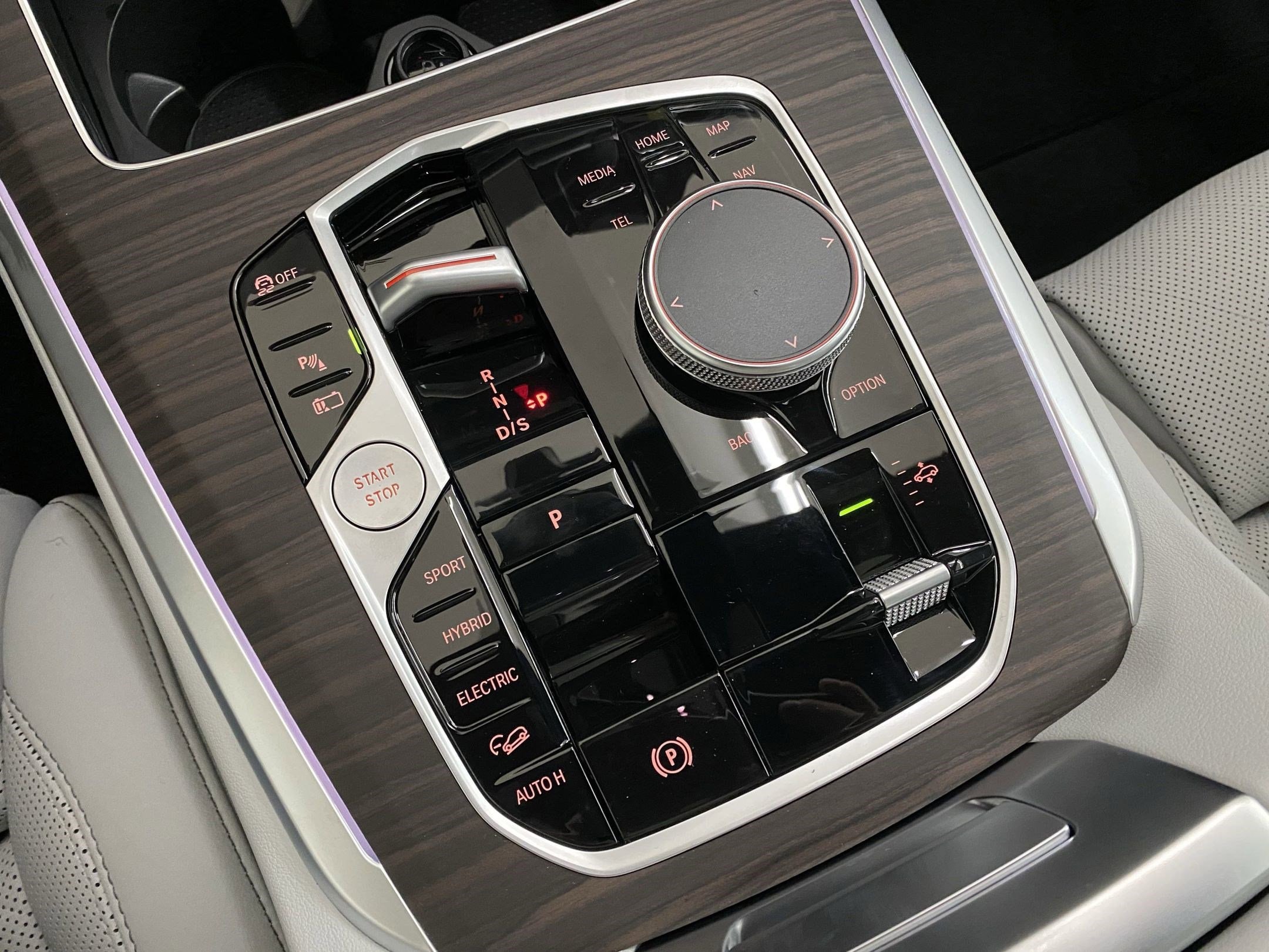 2026 BMW X5 50e - Photo 18