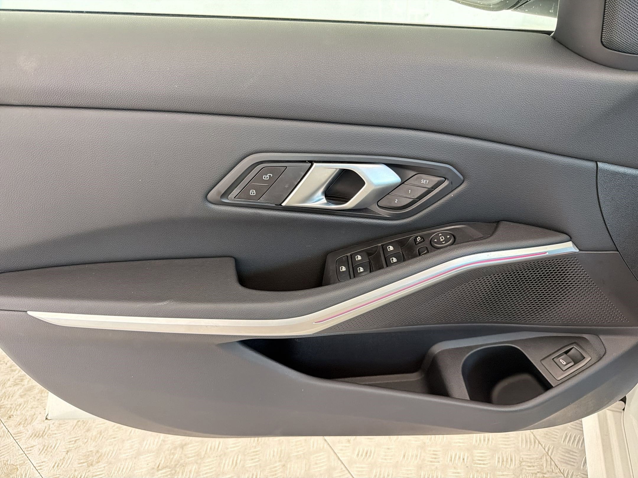 2025 BMW 3 Series 330i - Photo 13