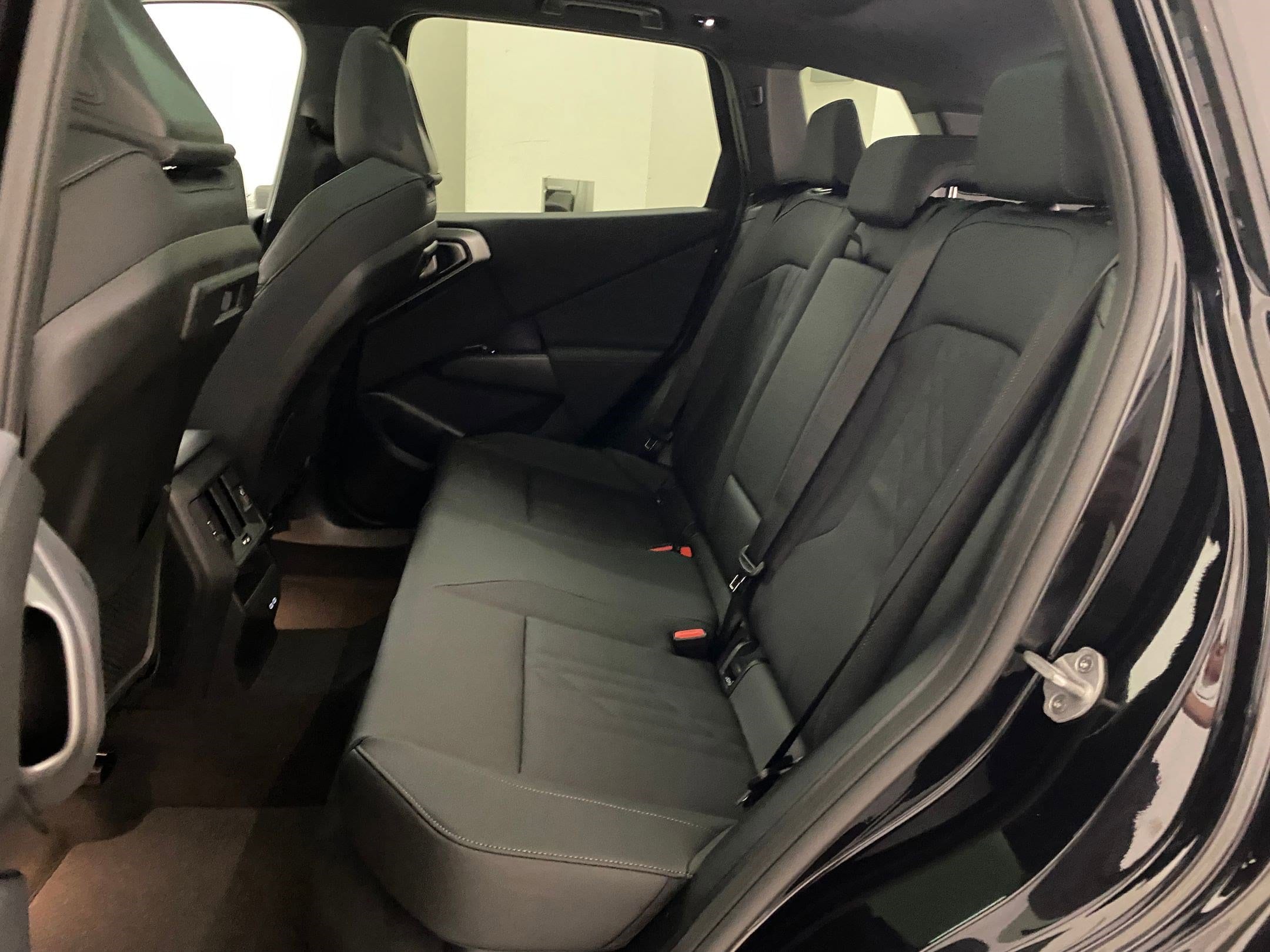 2026 BMW X3 30 - Photo 13