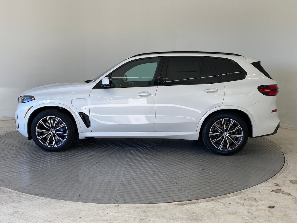 New 2026 BMW X5 PHEV xDrive50e SUV