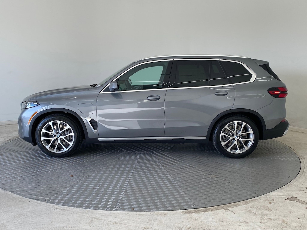 New 2026 BMW X5 PHEV xDrive50e SUV