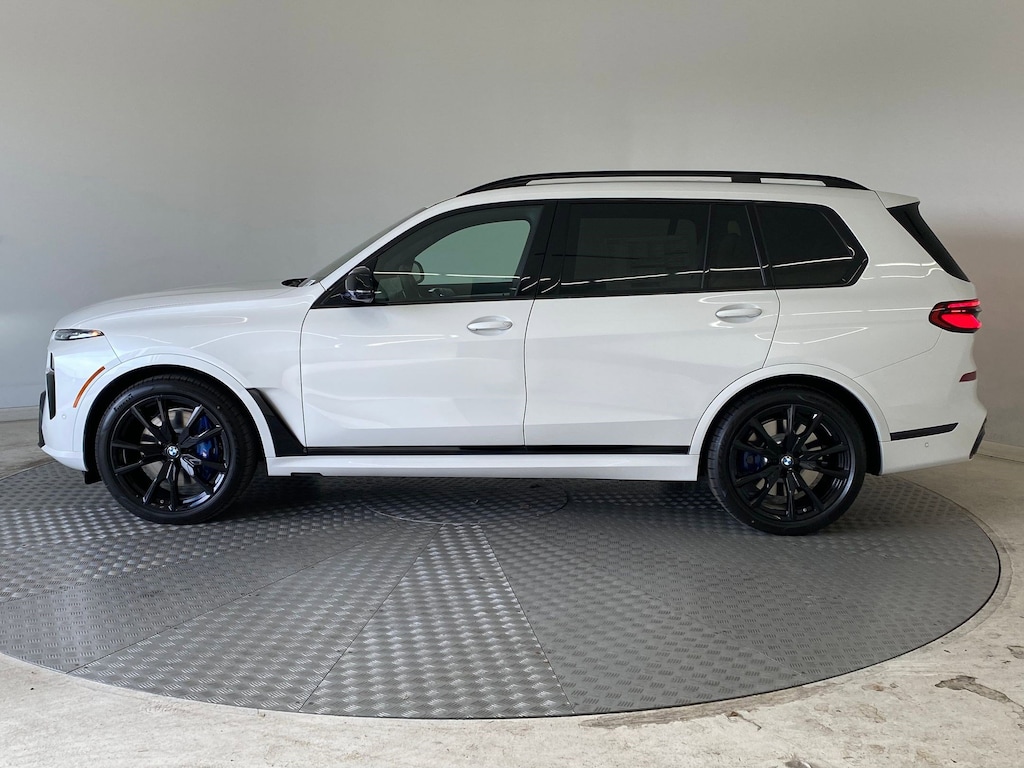 New 2026 BMW X7 M60i SUV