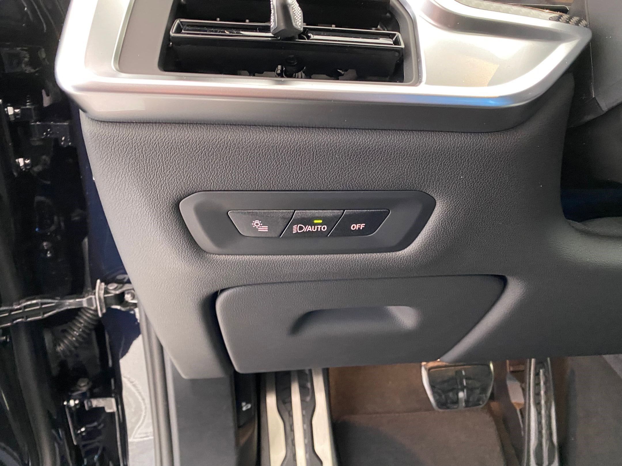 2026 BMW X5 M60i - Photo 19