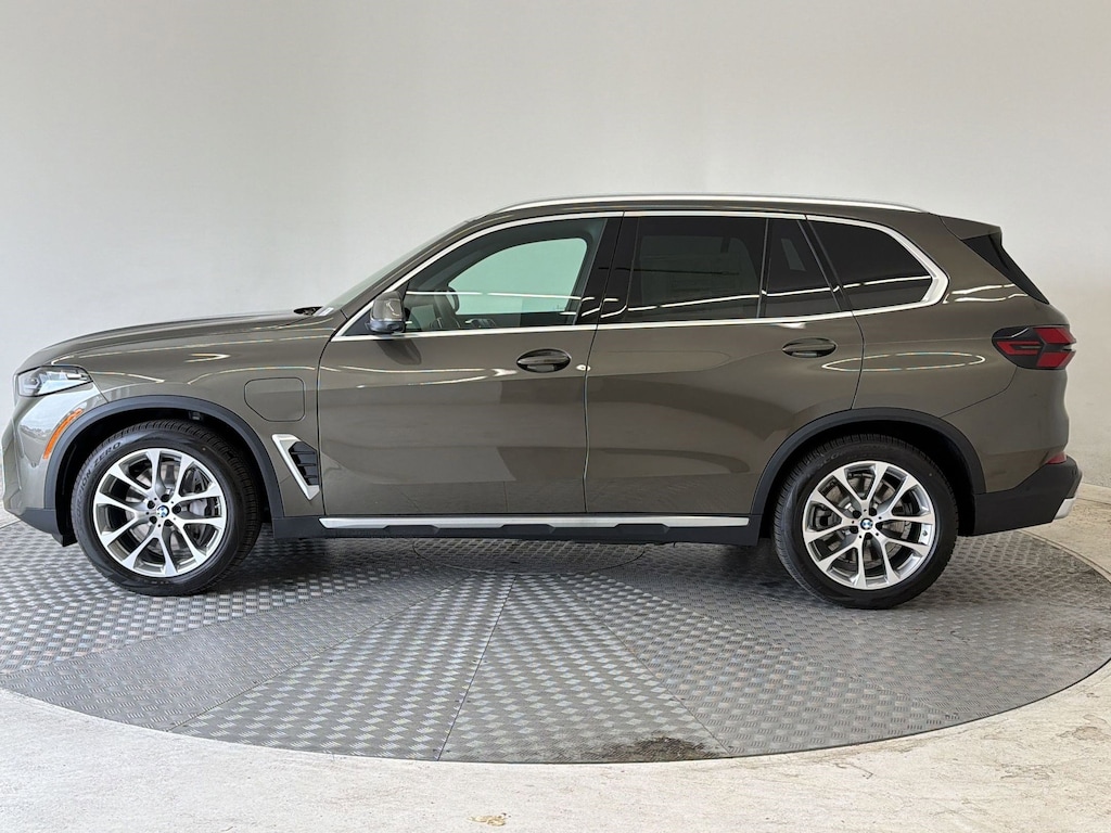 New 2026 BMW X5 PHEV xDrive50e SUV