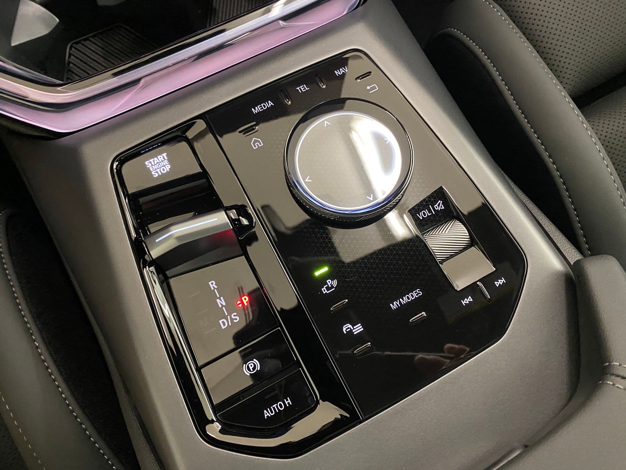 2026 BMW X3 30 - Photo 18