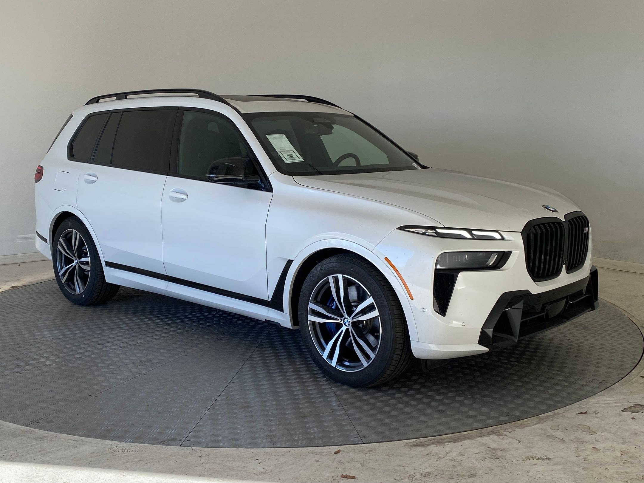 2026 BMW X7 M60i - Photo 7