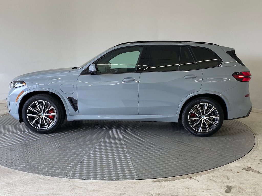 New 2026 BMW X5 PHEV xDrive50e SUV