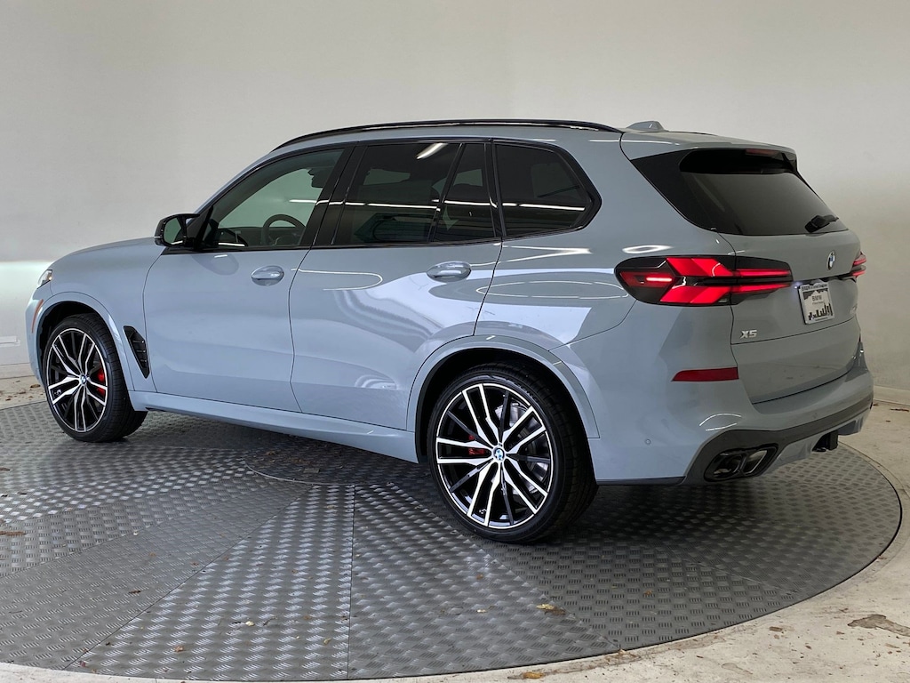 New 2026 BMW X5 M60i SUV