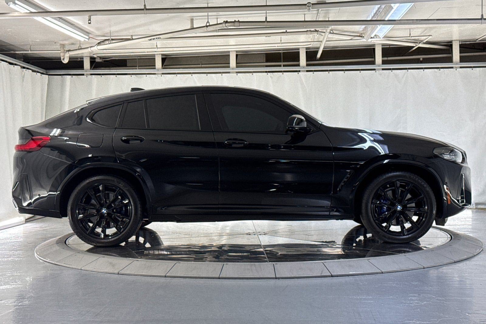 X4 SUV