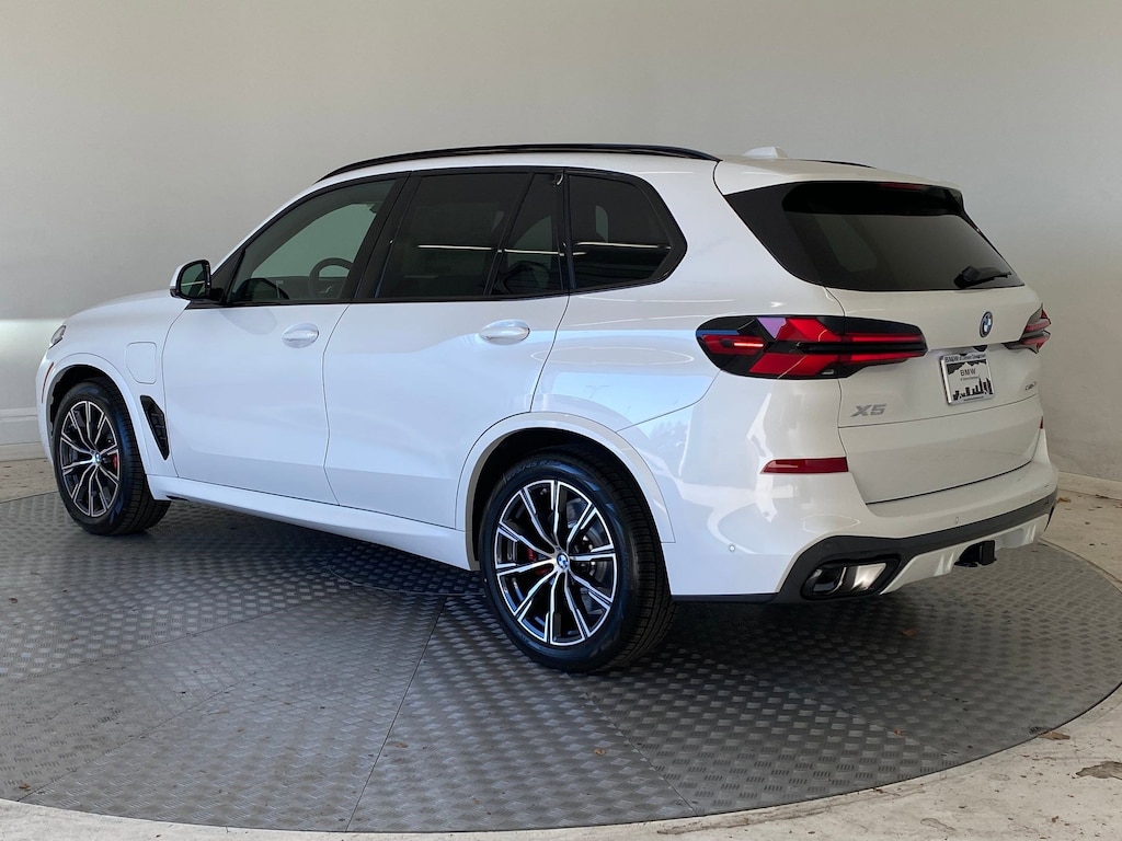 New 2026 BMW X5 PHEV xDrive50e SUV