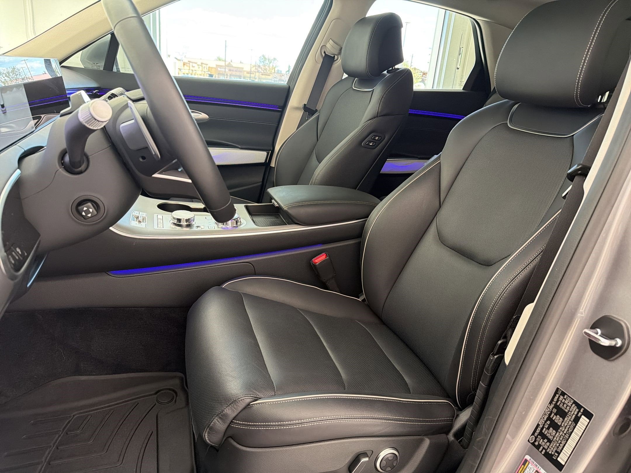 GV70 2.5T Advanced SUV