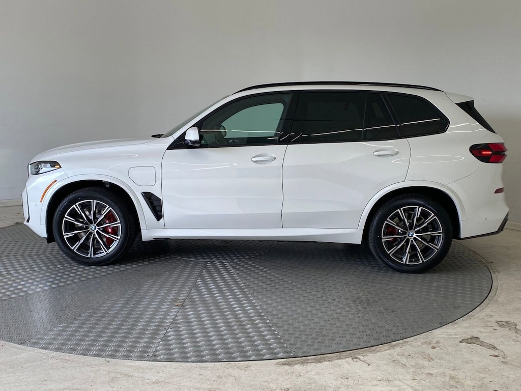 New 2026 BMW X5 PHEV xDrive50e SUV